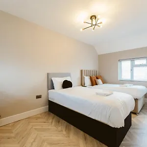  Hotel West Drayton Self Contained
